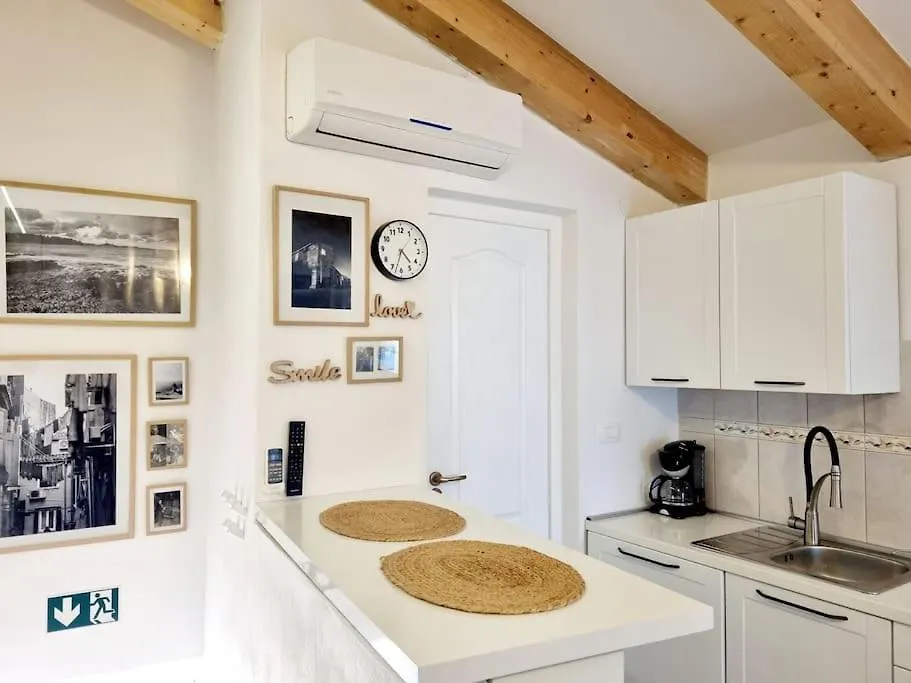 Apartmán Stone House Mate Rovinjsko Selo 0*,  Chorvatsko